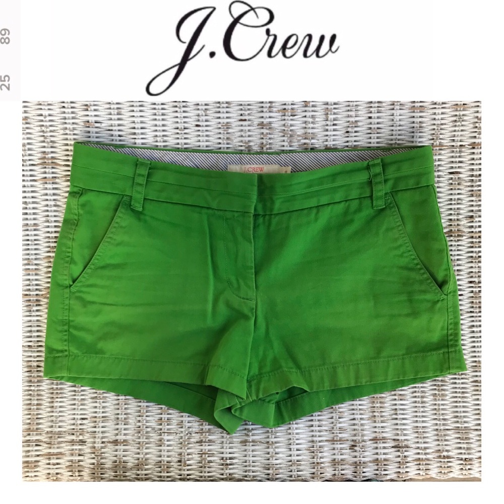 🆕 {J. Crew} Green Chino Shorts in 💯 cotton • Size 8